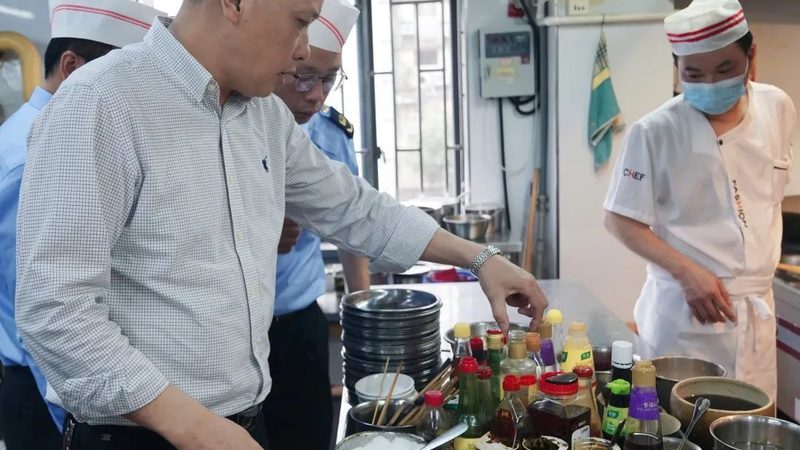 麻辣零食批发厂家联系方式