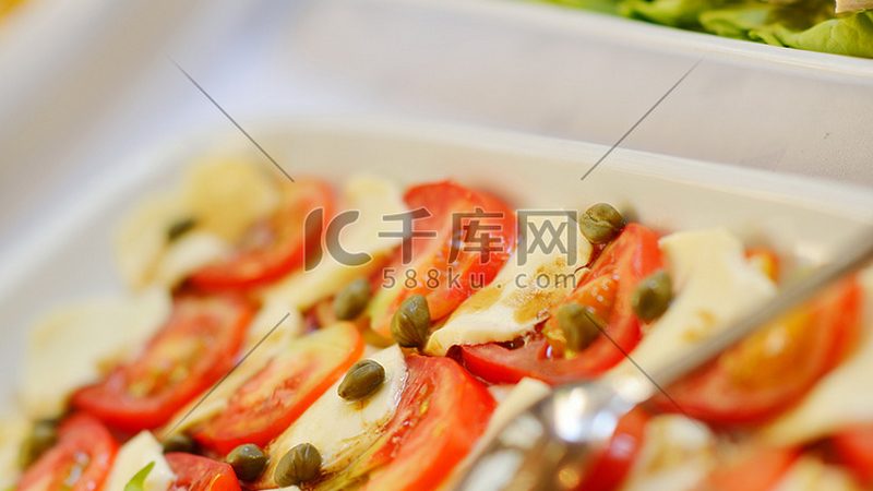 零添加酱油与生抽老抽：揭秘它们的区别与使用**