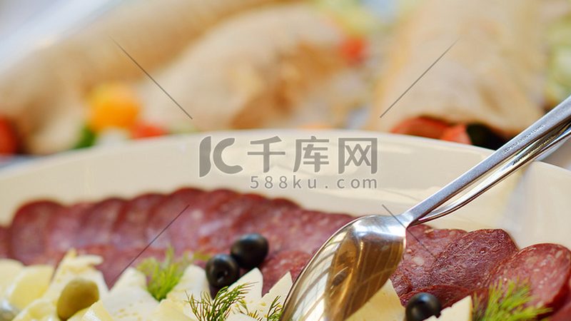 进口饼干超市礼盒装，价格背后的考量因素**